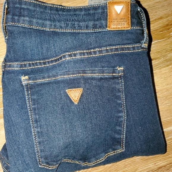 Guess jeans - Picture 2 of 3